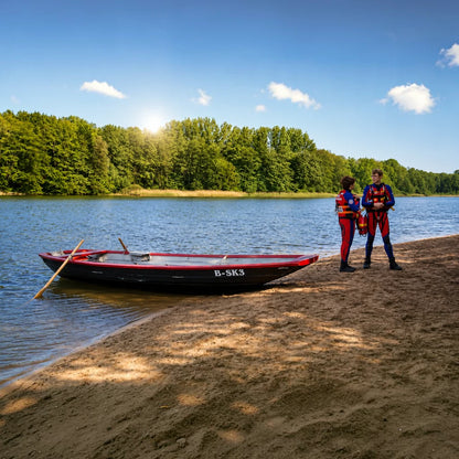 Event-Ponton für schwimmende Veranstaltungen mit vielseitigen Einsatzmöglichkeiten als Bühne, Grillinsel, Cocktailbar oder Präsentationsfläche auf dem Wasser.