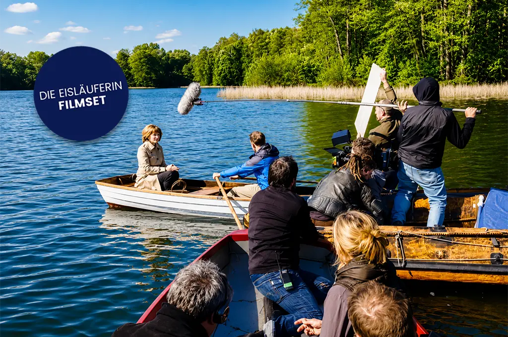 Filmproduktionen mit dem Bootsverleih Berlin Schiffskontor. Boot oder Schiff mieten inklusive Kamera-, Service- und Motivbooten, Requisiten und Spezial-Equipment für Dreharbeiten.